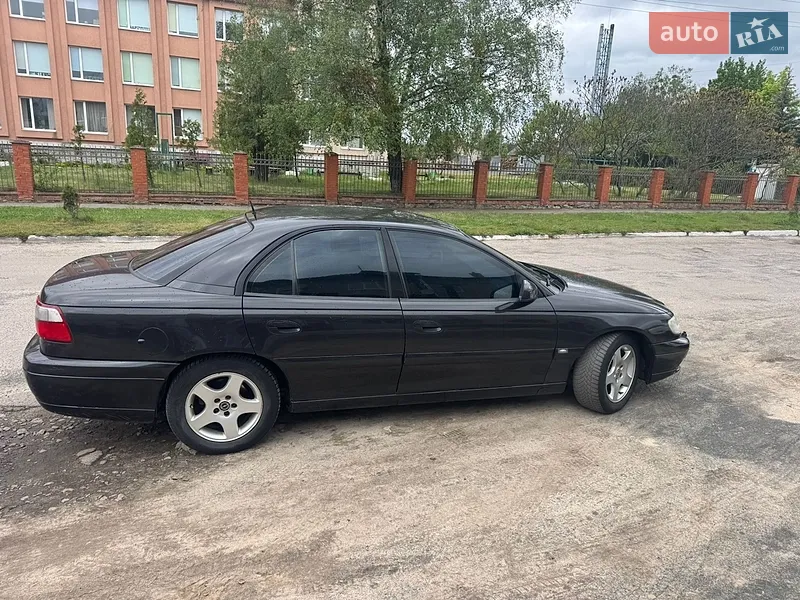 Opel Omega 2001