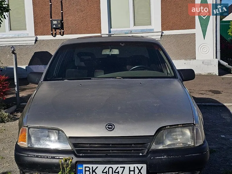Opel Omega 1986