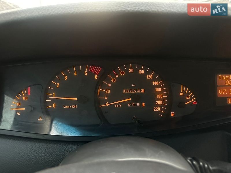 Универсал Opel Omega 2002 в Костополе