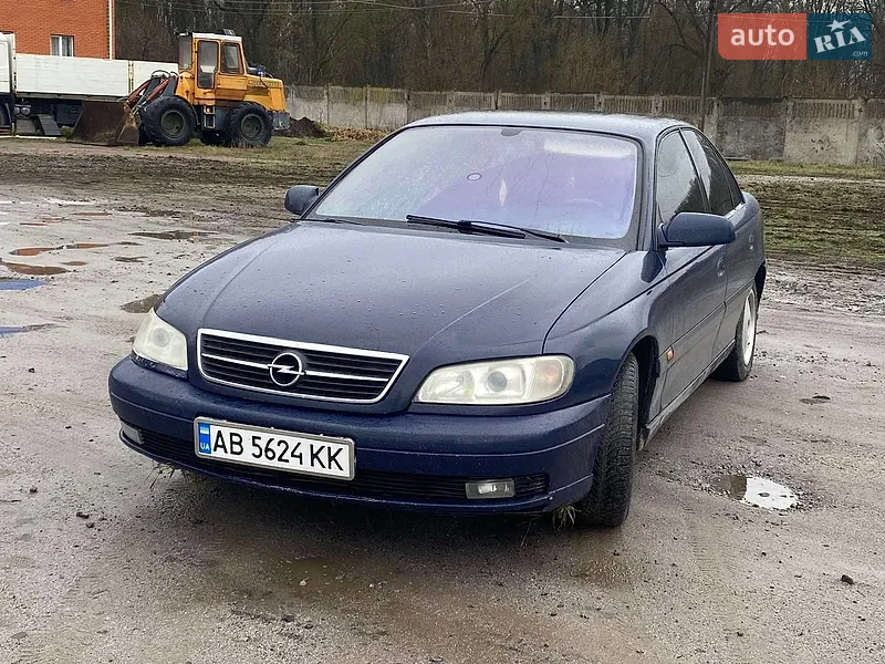 Opel Omega 2000
