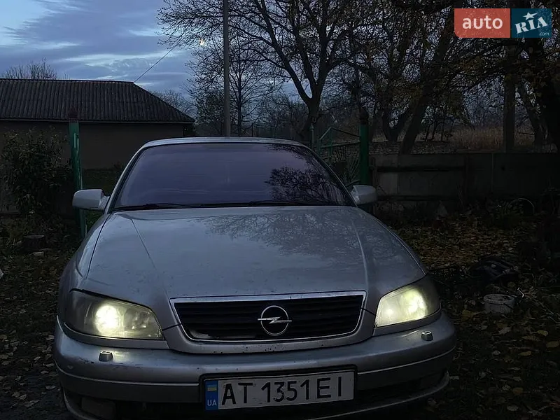 Opel Omega 2001