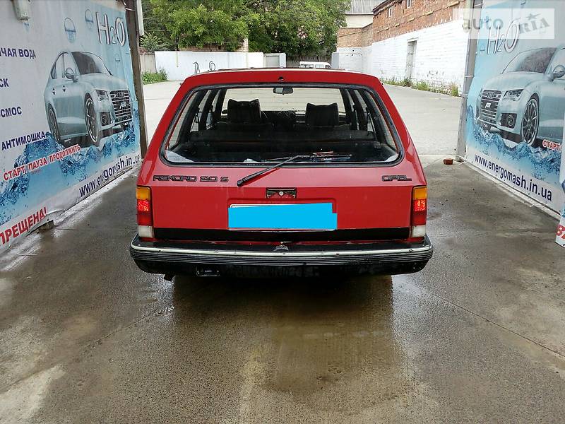 Opel Rekord 1986 года