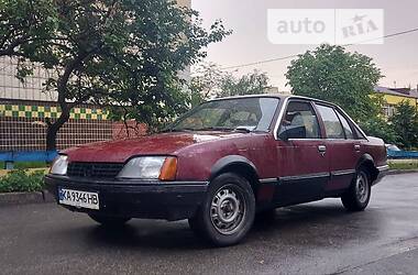 Opel Rekord  1983