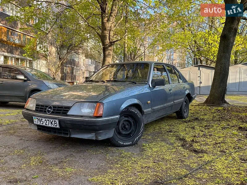 Opel Rekord 1986