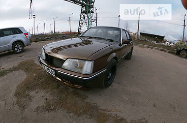 Opel Senator  1983