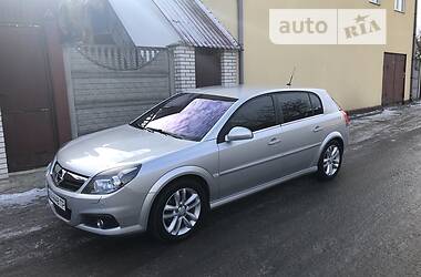 Opel Signum  2005