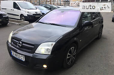 Opel Signum  2003