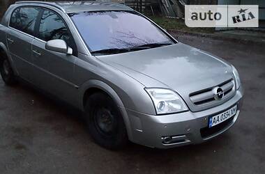 Opel Signum  2003