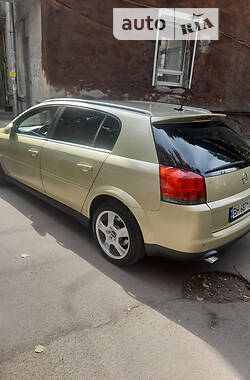 Opel Signum  2005