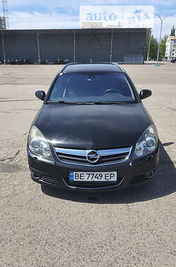 Opel Signum  2005