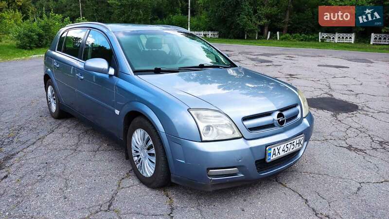 Opel Signum 2003 року в Харкові