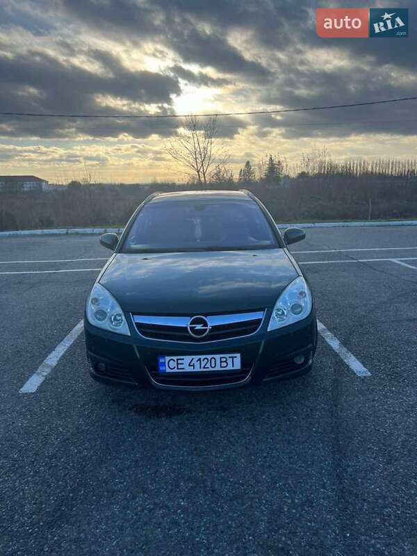 Opel Signum 2005 года в Черновцах