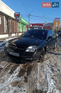 Opel Signum  2004