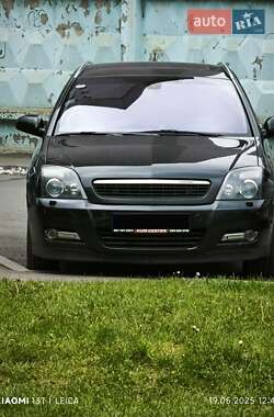 Opel Signum  2004