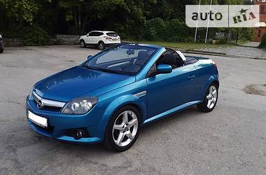 Opel Tigra Twin Top 2004