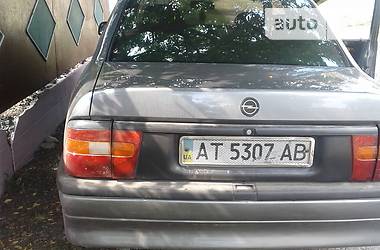 Opel Vectra  1992