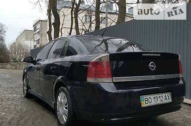 Opel Vectra  2004