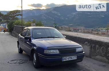 Opel Vectra  1989