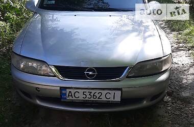 Opel Vectra 1.6  1999