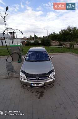 Opel Vectra  2002