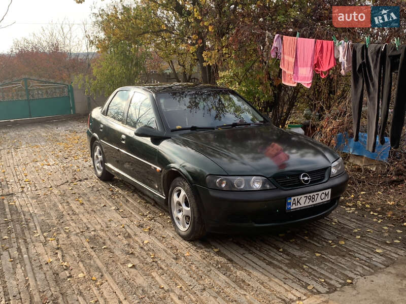 Opel Vectra 2000 року в Миколаїві