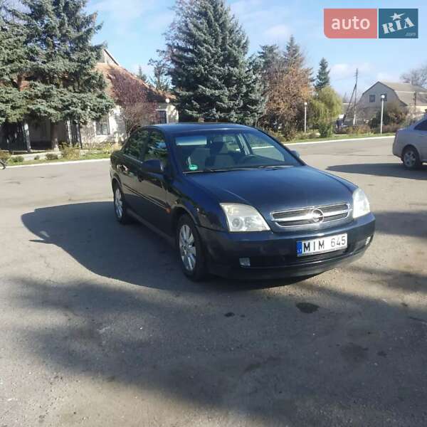 Легкові Opel Vectra