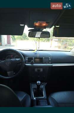 Opel Vectra  2008