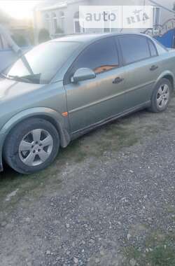 Opel Vectra  2004