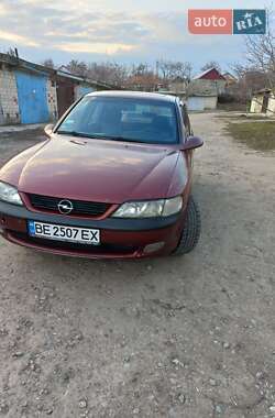 Opel Vectra  1998