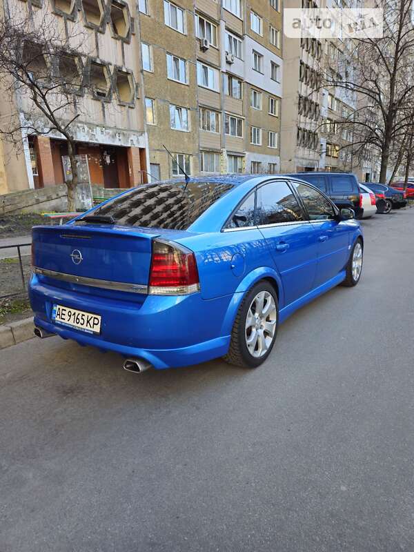 Лифтбек Opel Vectra