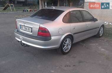 Opel Vectra  1998