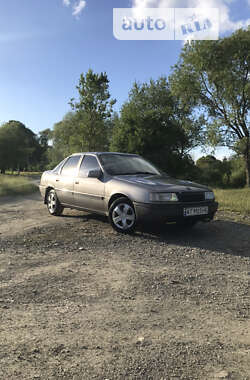 Opel Vectra  1990