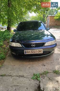 Opel Vectra  1998