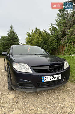 Opel Vectra  2005