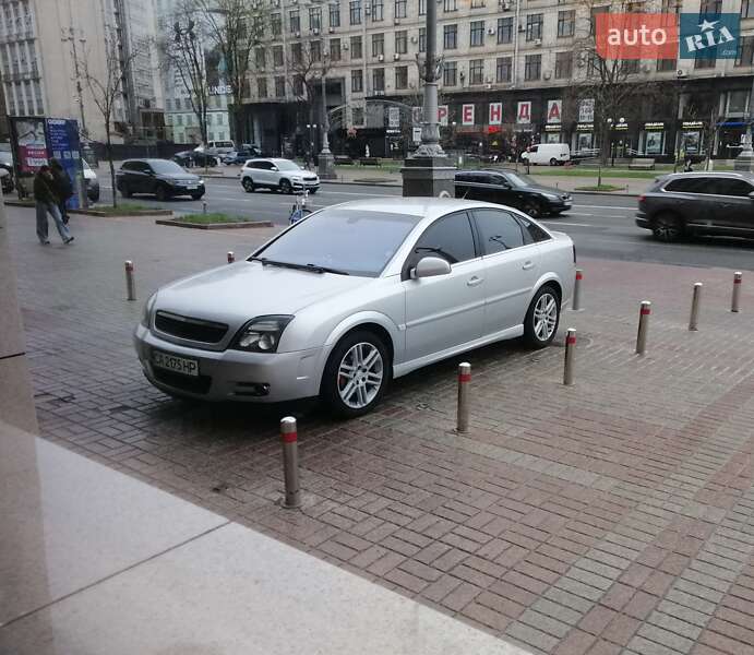 Лифтбек Opel Vectra