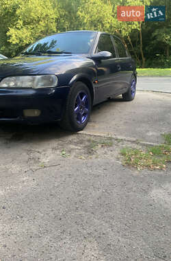 Opel Vectra  1998