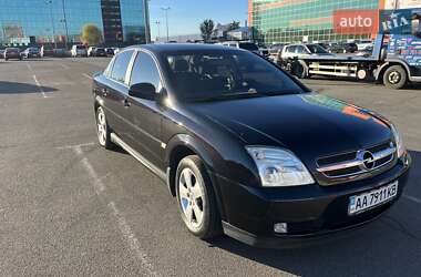 Opel Vectra  2004