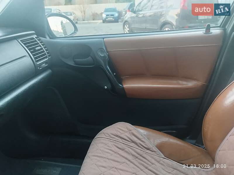 Универсал Opel Vectra 1998 в Киеве