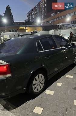 Opel Vectra  2004