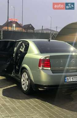 Opel Vectra  2003