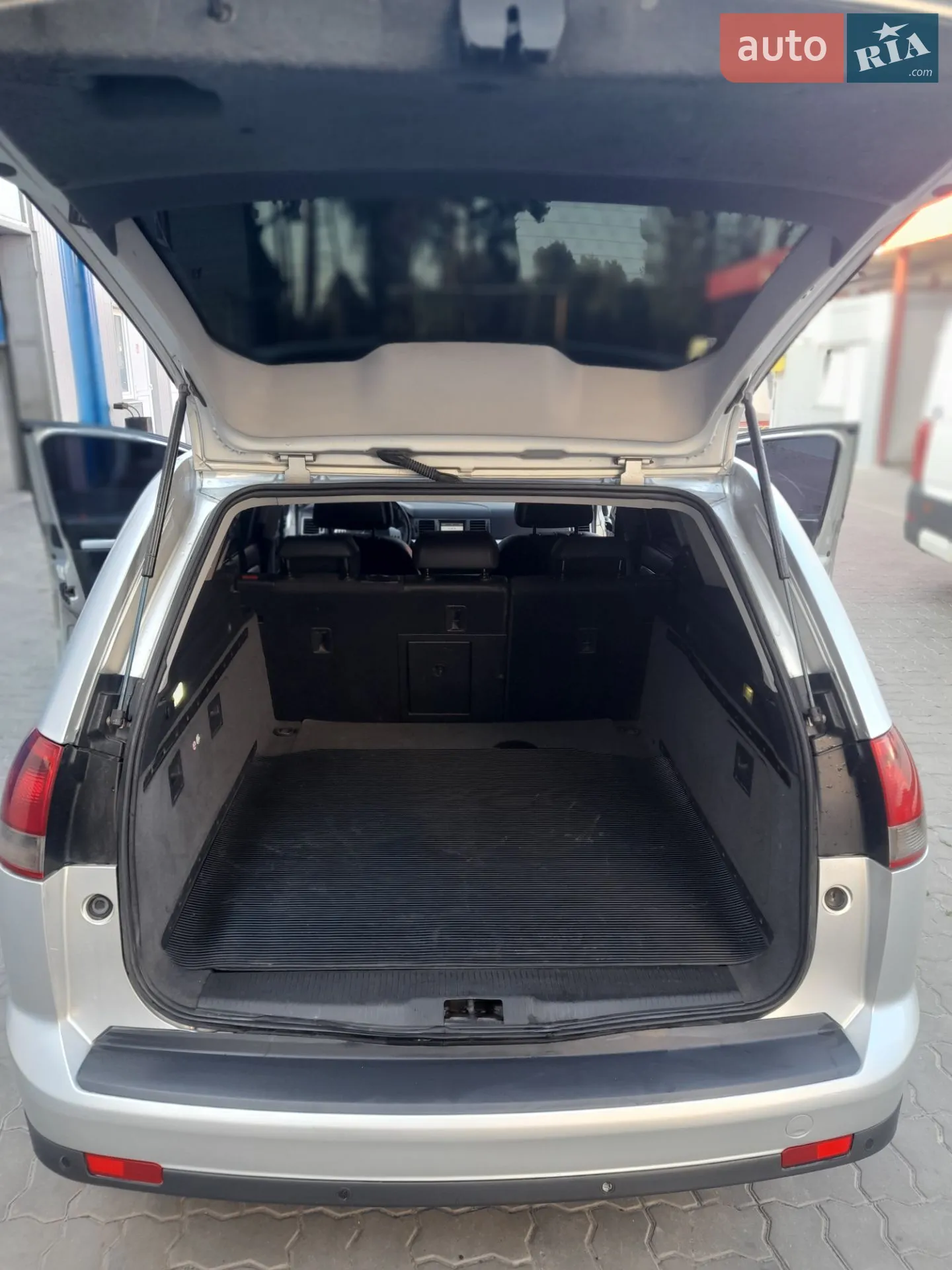 Opel Vectra 2004 VIN W0L0ZCF3541051810 фото оголошення 8 з 19