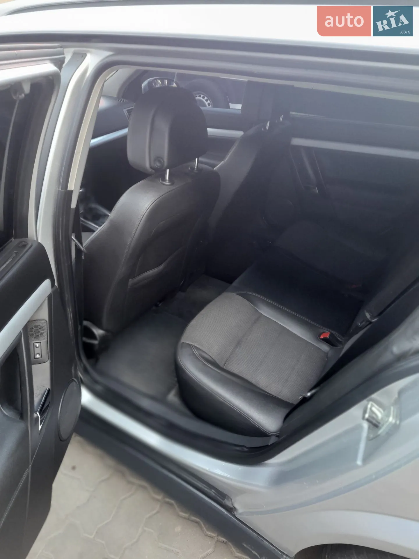 Opel Vectra 2004 VIN W0L0ZCF3541051810 фото оголошення 11 з 19