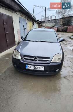 Opel Vectra  2005