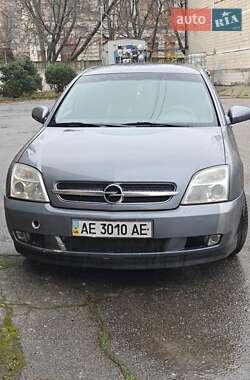 Opel Vectra  2004