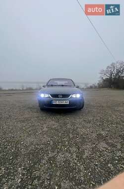 Opel Vectra  1999