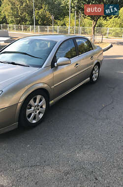 Opel Vectra  2004