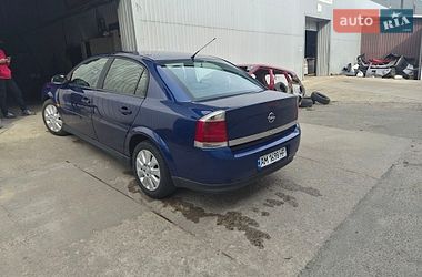 Opel Vectra  2003
