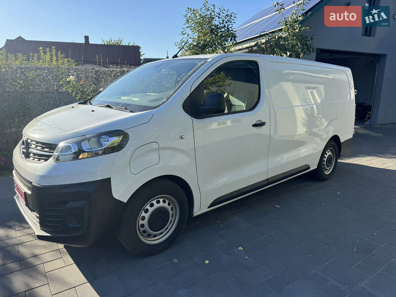 Грузовики Opel Vivaro-e
