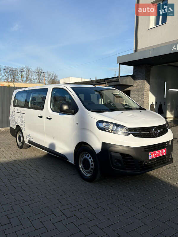 Легковые Opel Vivaro-e