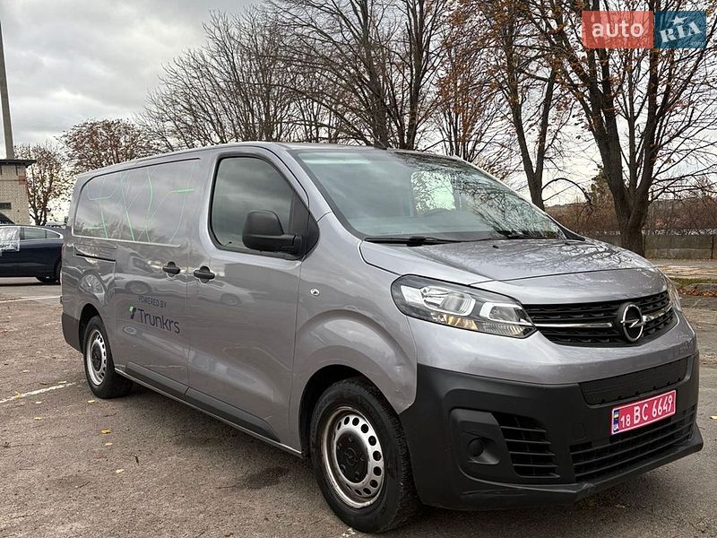 Вантажівки Opel Vivaro-e